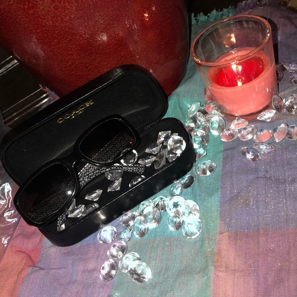 Coach sunglasses with case - Picture 2 of 8